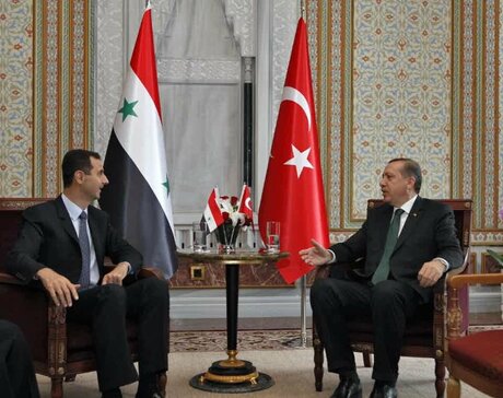 Le président syrien Bachar El-Assad (à gauche) et le président turc, Recep Tayyip Edorgan (à droite), en juin 2010, à Istanbul. Osman Orsal/AFP