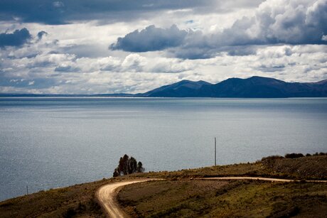 Image du lac Titicaca, la plus haute étendue d'eau navigable sur Terre 